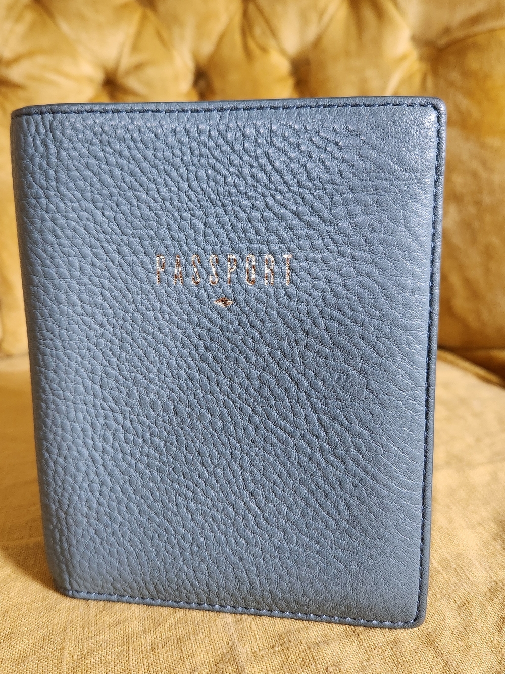 FOSSIL Blue Leather Passport Holder